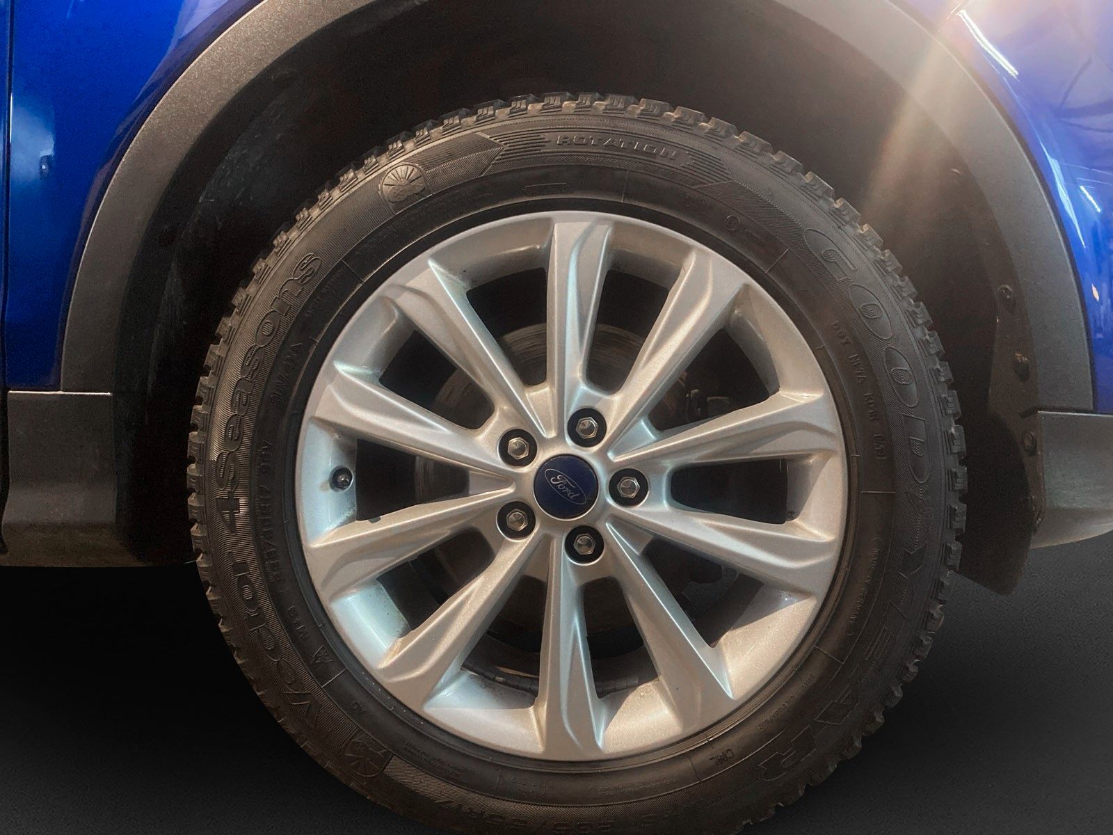 Fahrzeugabbildung Ford Kuga Titanium 2x4