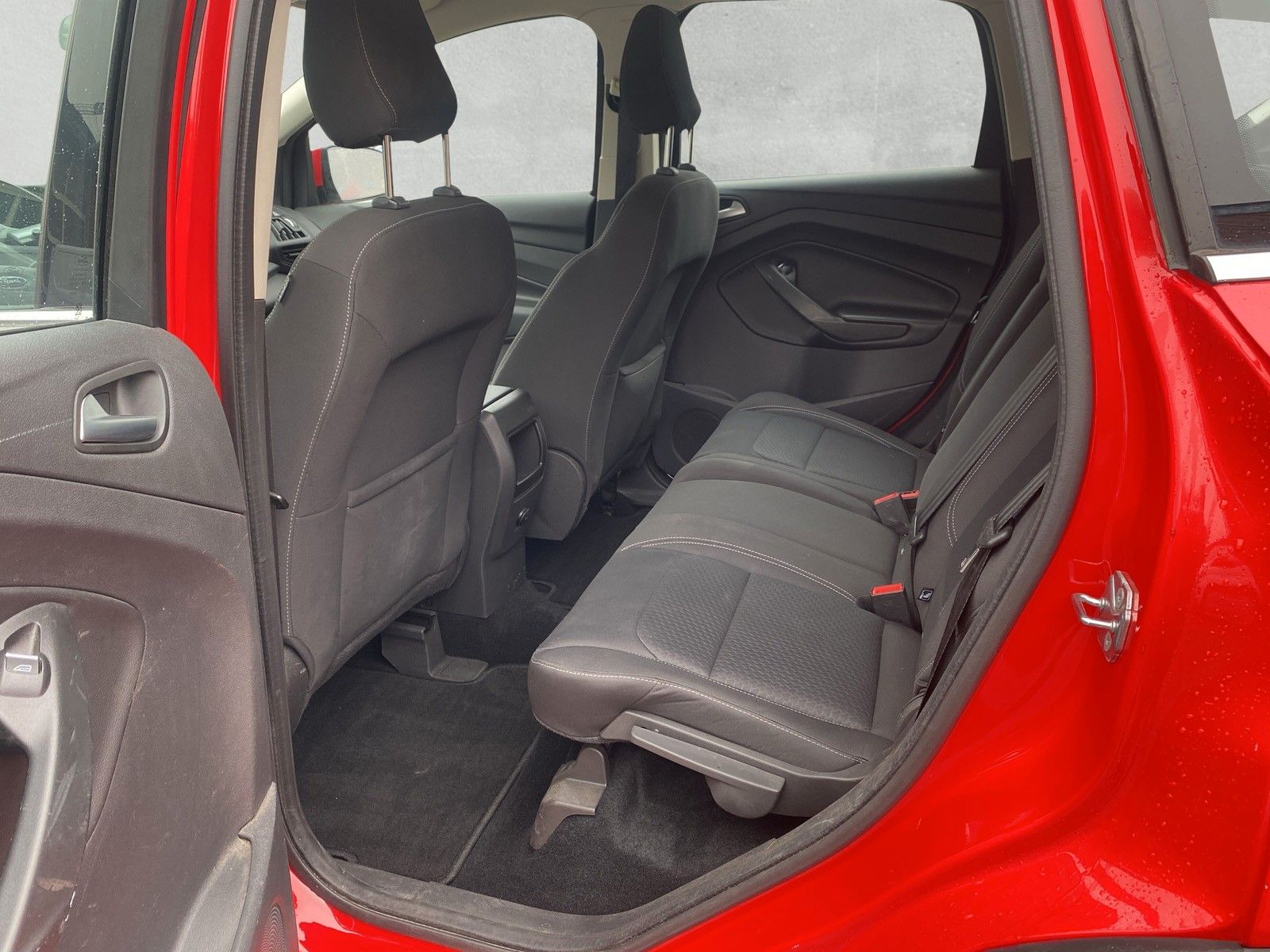 Fahrzeugabbildung Ford Kuga Trend Diesel 2x4