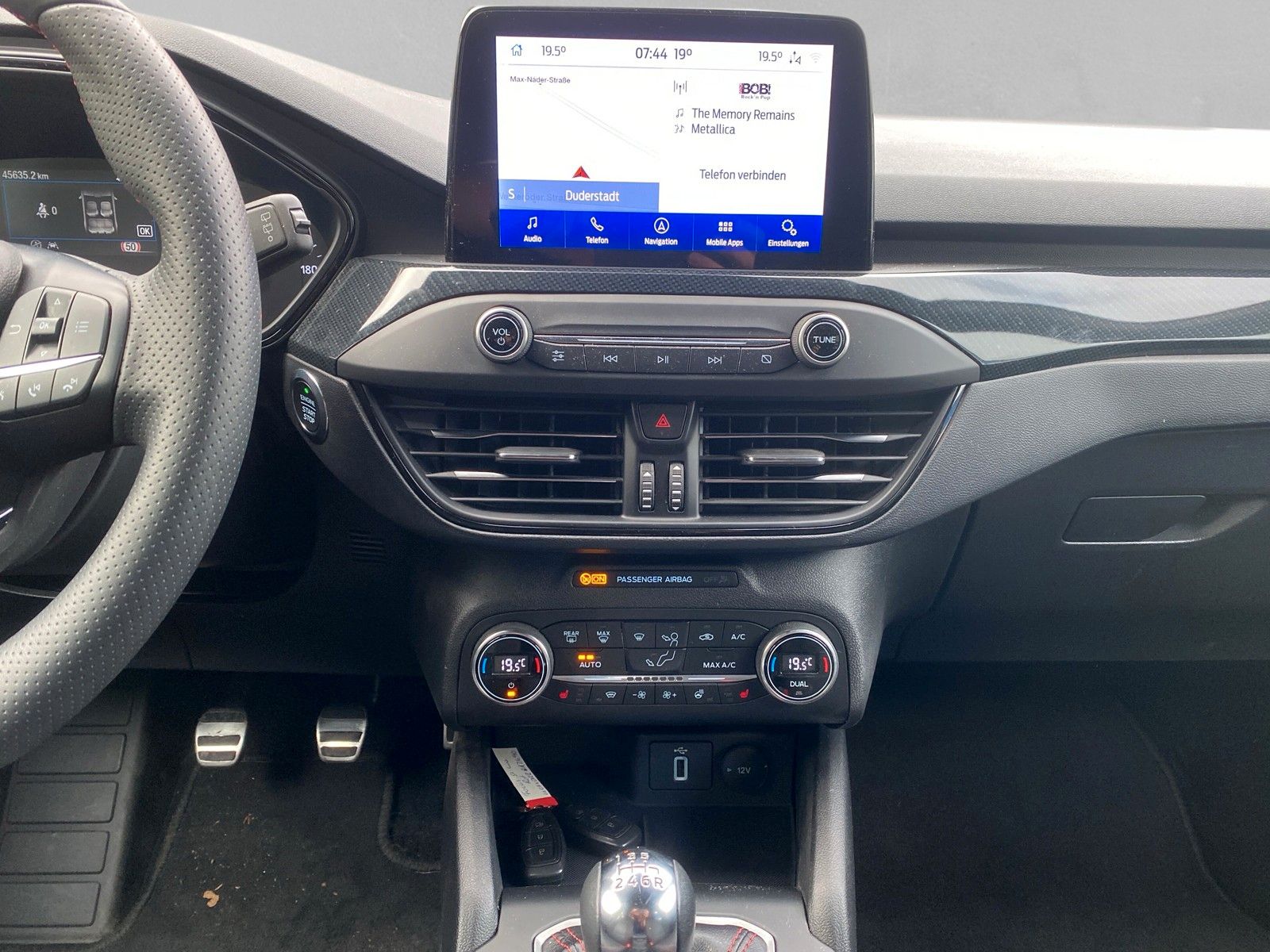 Fahrzeugabbildung Ford Focus Turnier ST-Line