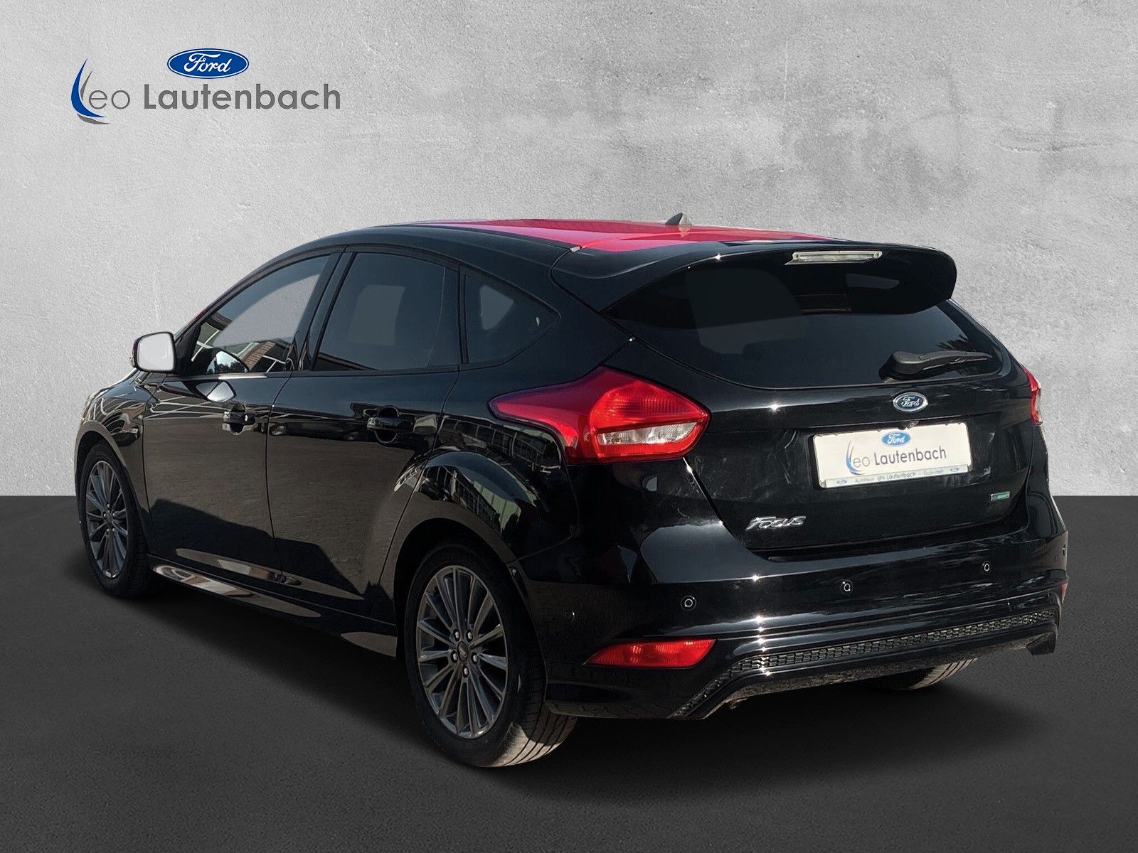 Fahrzeugabbildung Ford Focus Lim. ST-Line Black Edition