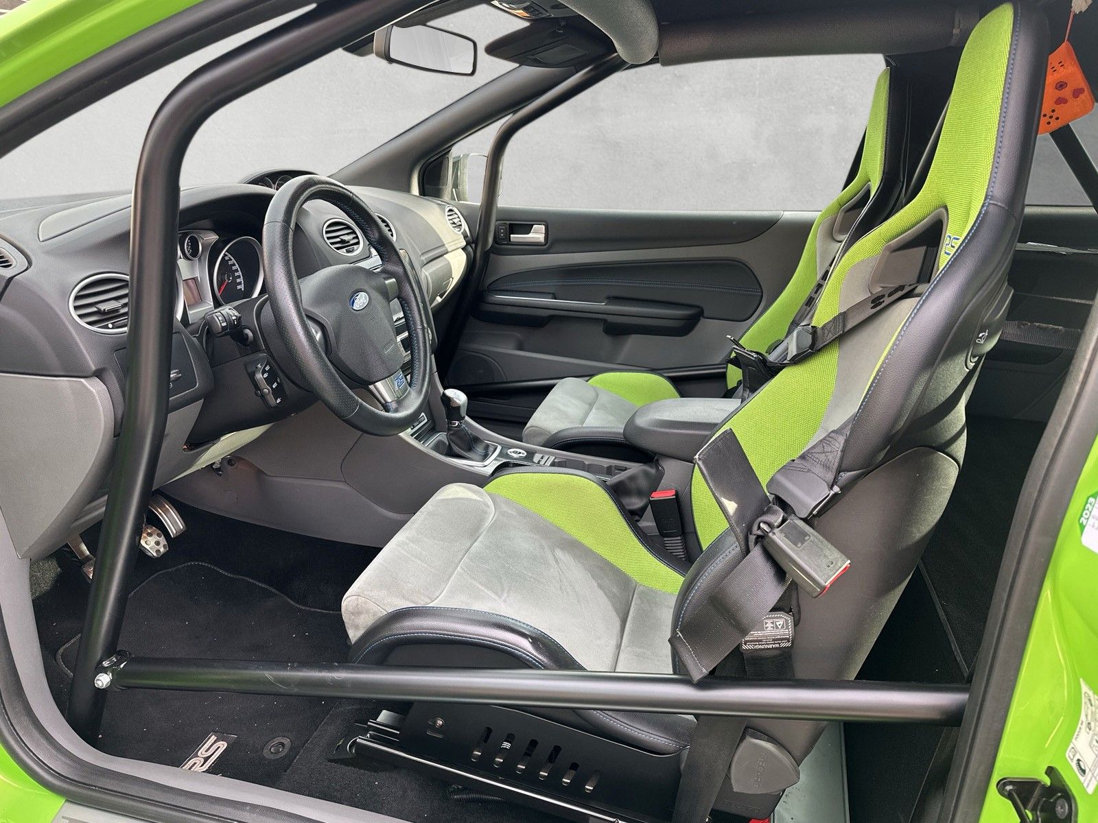 Fahrzeugabbildung Ford Focus Lim. RS 5 Zylinder