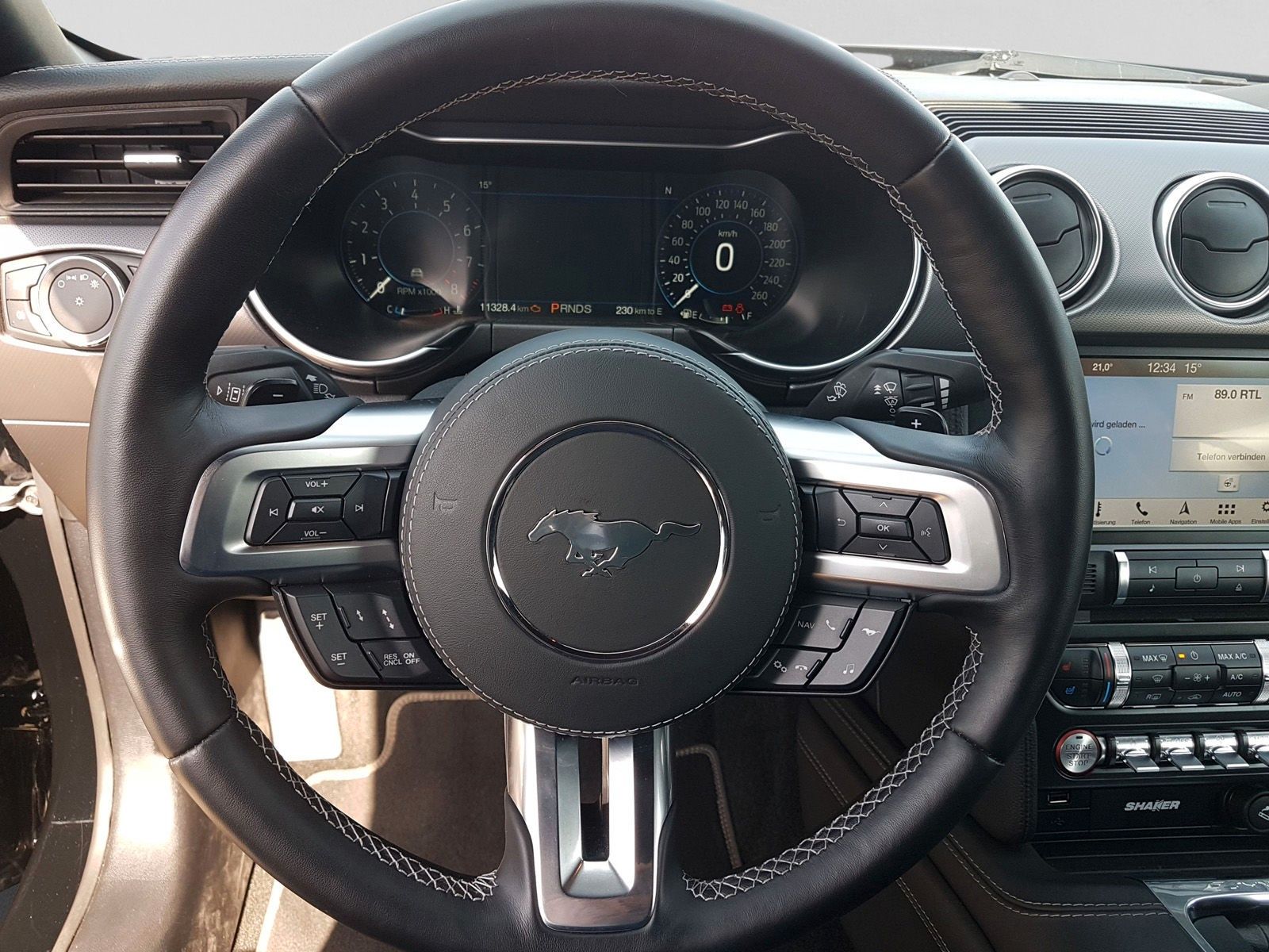 Fahrzeugabbildung Ford Mustang GT Convertible Automatik