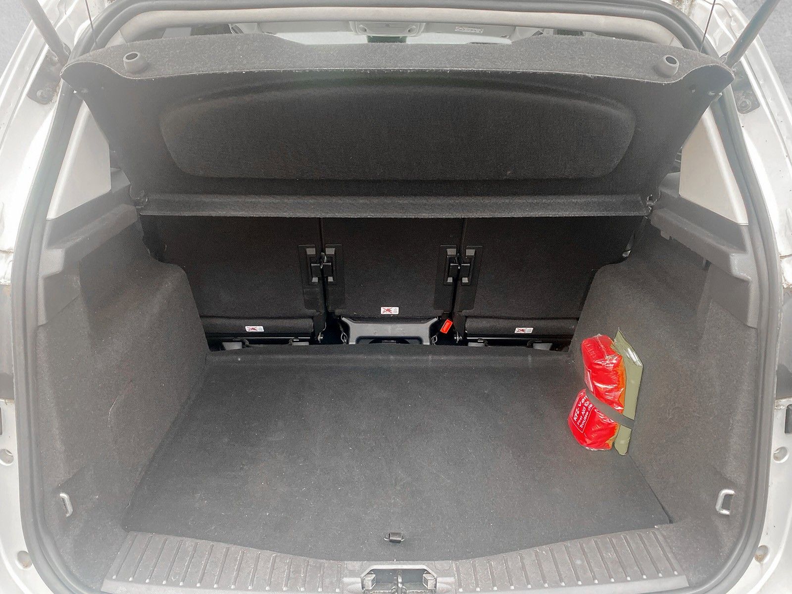 Fahrzeugabbildung Ford C-Max C-MAX Titanium